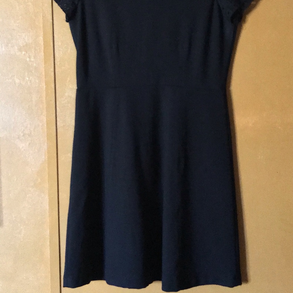 LACE TOP DRESS - Picture 2 of 5